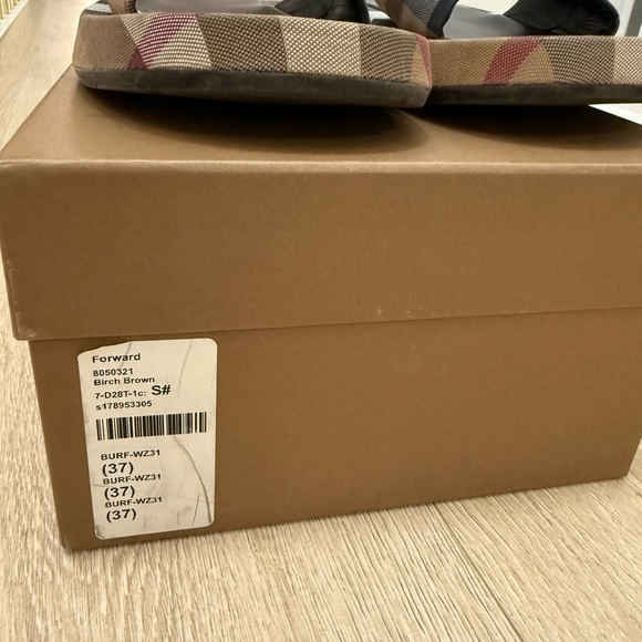 Burberry Tan Beige Black White Check Slide Sandals - Picture 6 of 6
